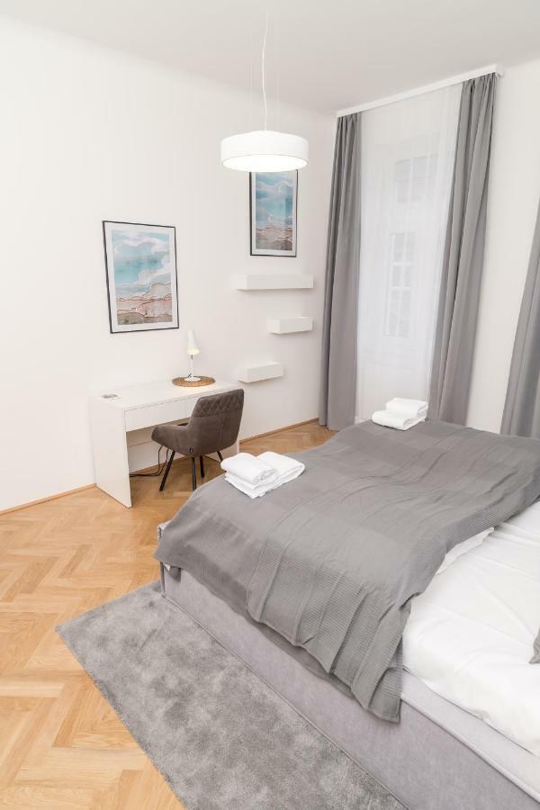 Stadlau Live Apartments Vienna Exterior photo