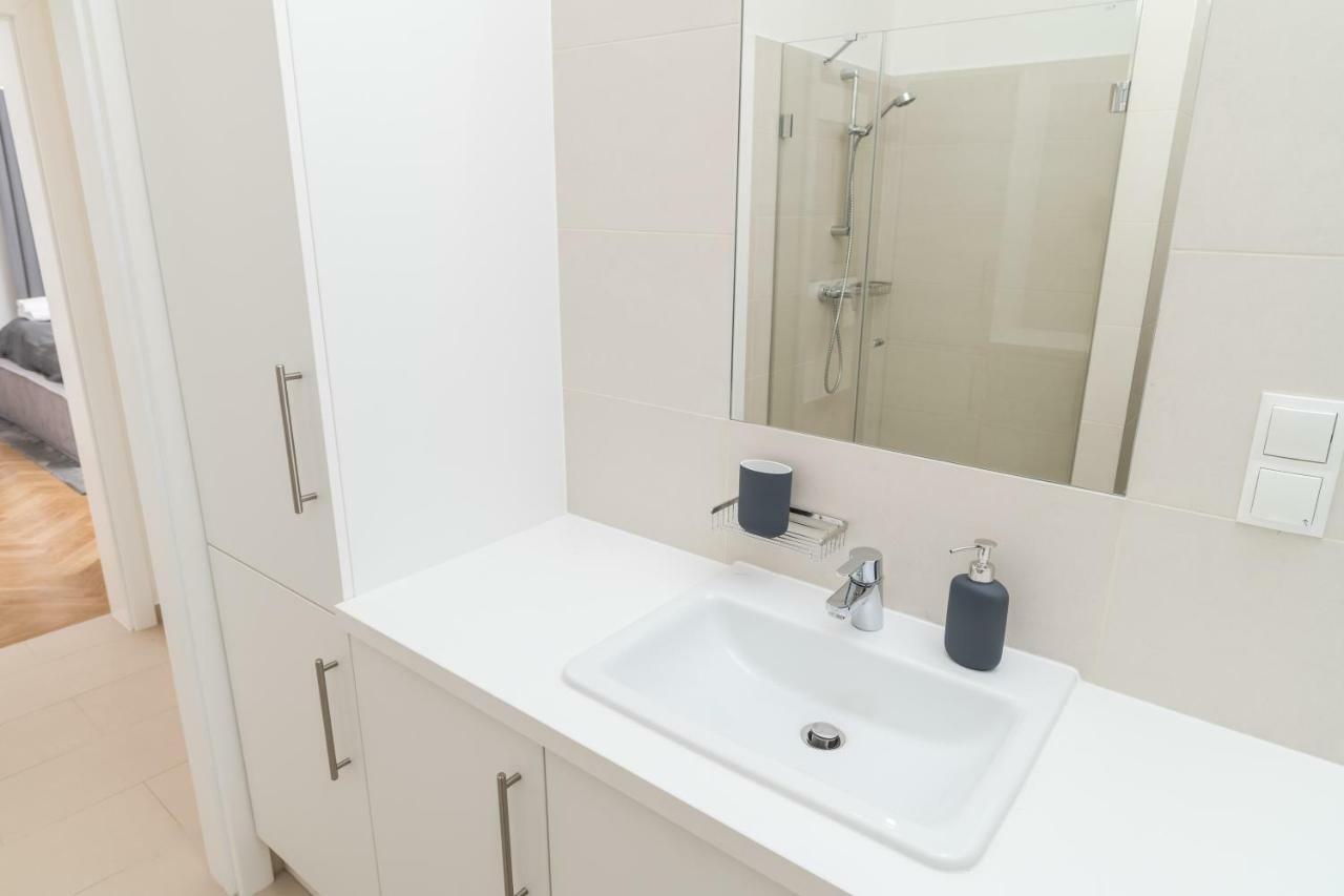 Stadlau Live Apartments Vienna Exterior photo