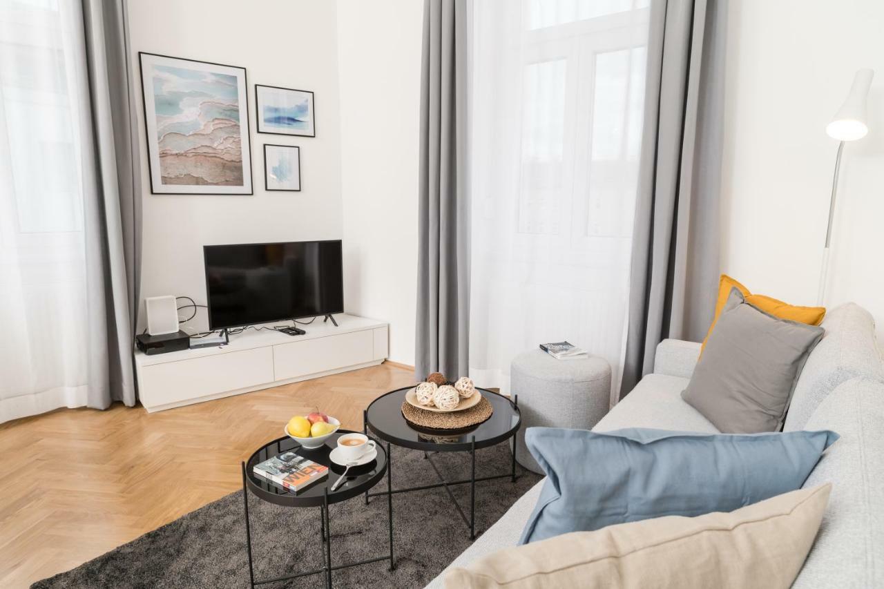 Stadlau Live Apartments Vienna Exterior photo