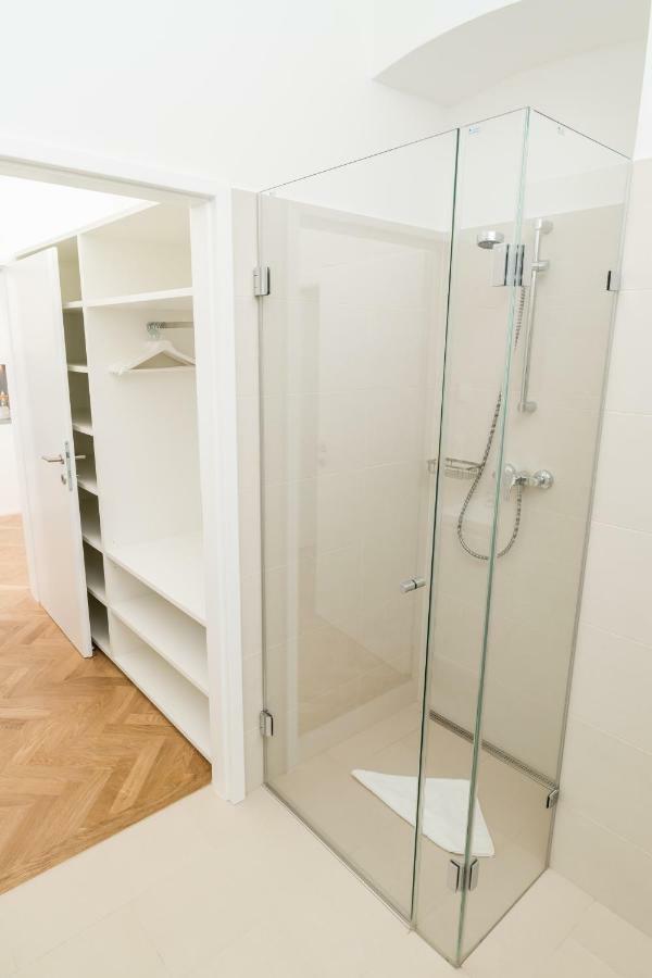 Stadlau Live Apartments Vienna Exterior photo