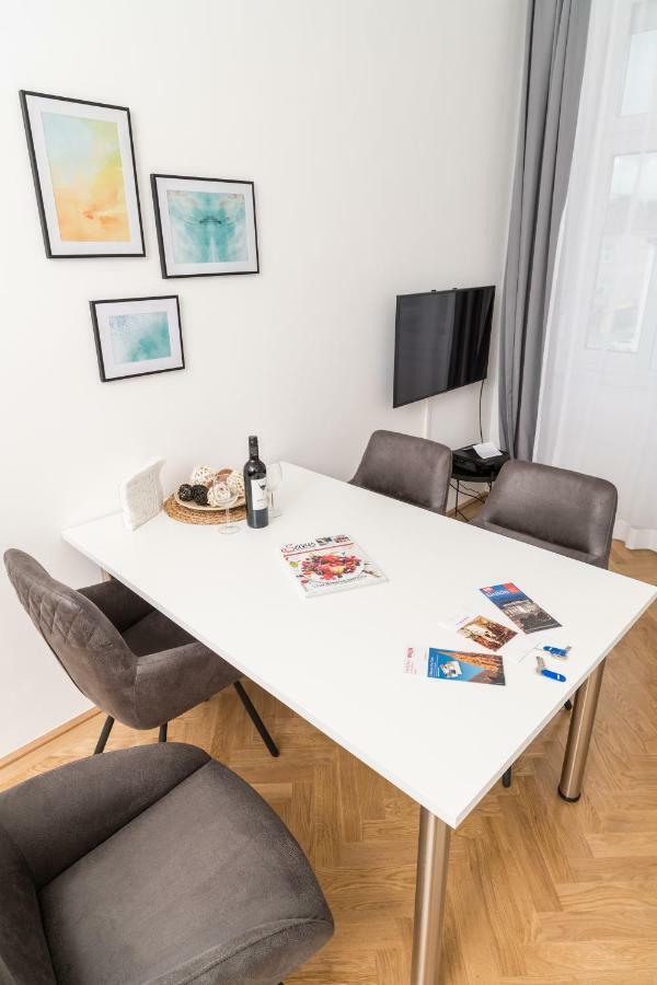 Stadlau Live Apartments Vienna Exterior photo
